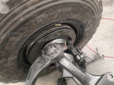 【กรณี】แกนวาล์วคู่ปิด-ยางถนนและล้อเหล็ก